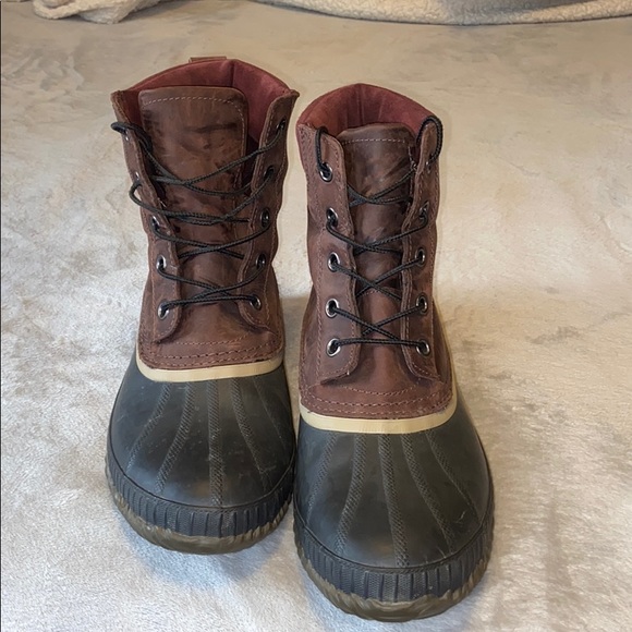 SOREL Snow Boots - Picture 2 of 3